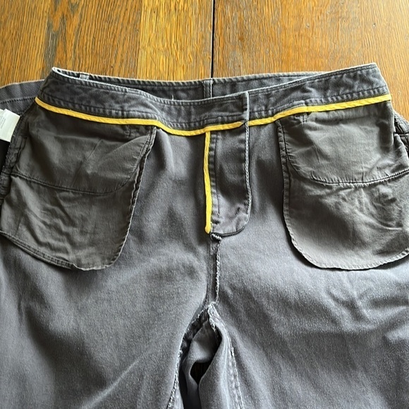 Liz Claiborne Hepburn Gray Pants size 12 - Picture 12 of 13